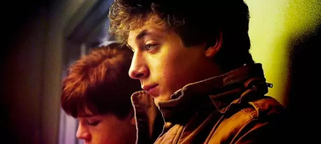 《无耻之徒》终季收官：弗兰克之死与芝加哥南区家庭叙事闭环 | 资讯配图