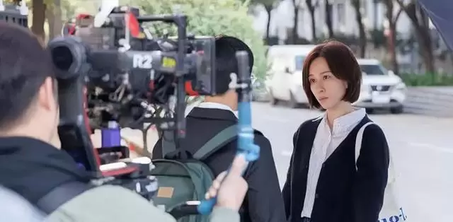 文颂娴时隔20年重返TVB出演《下流上車族》获女配角提名 | 资讯配图