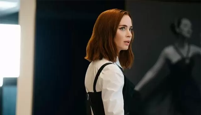 《穿普拉达的女王2》上映：原班人马回归但角色老化明显 | 资讯配图