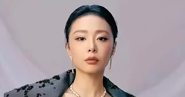 高叶北影节后台获张颂文公开力挺，《狂飙》大嫂身份获业内正式确认 | 资讯配图